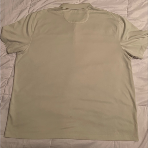 Van Heusen XXL Golf Shirt in Like New Condition - Picture 3 of 3
